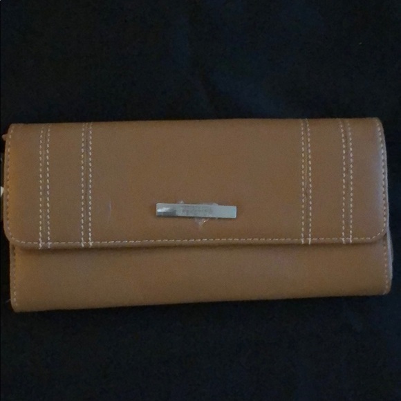 Kenneth Cole Reaction wallet - Picture 4 of 8